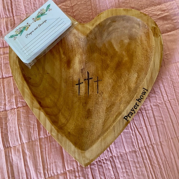 Handmade Heart-Shaped Wooden Prayer Bowl With 24 Prayer/Blessing Cards - Picture 5 of 6